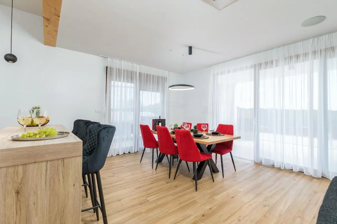 Villa Grofica, New House, Heated Pool, Jacuzzi, Playgroung & Bbq, Near Beaches, Pula - Istria クロアチア