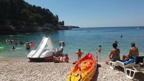 Villa Grofica, New House, Heated Pool, Jacuzzi, Playgroung & Bbq, Near Beaches, Pula - Istria 0*,  クロアチア
