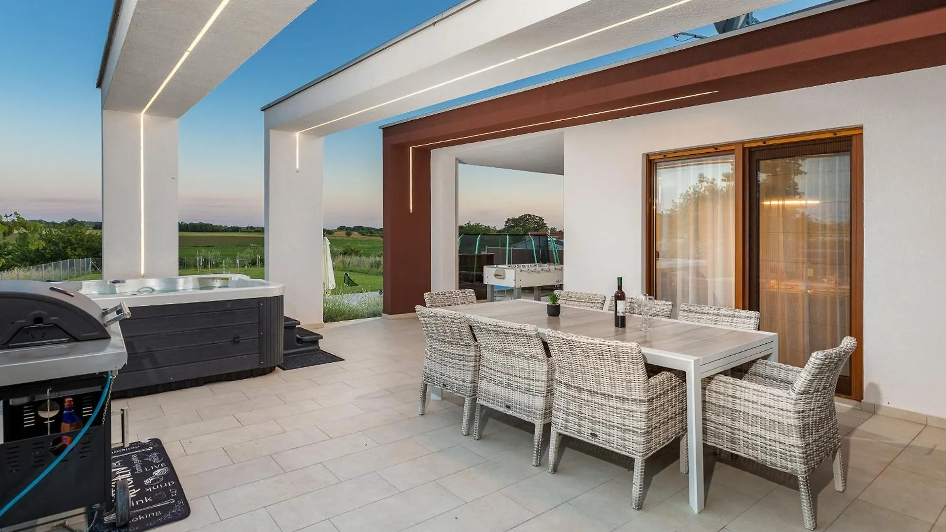 Villa Grofica, New House, Heated Pool, Jacuzzi, Playgroung & Bbq, Near Beaches, Pula - Istria 0*,  クロアチア