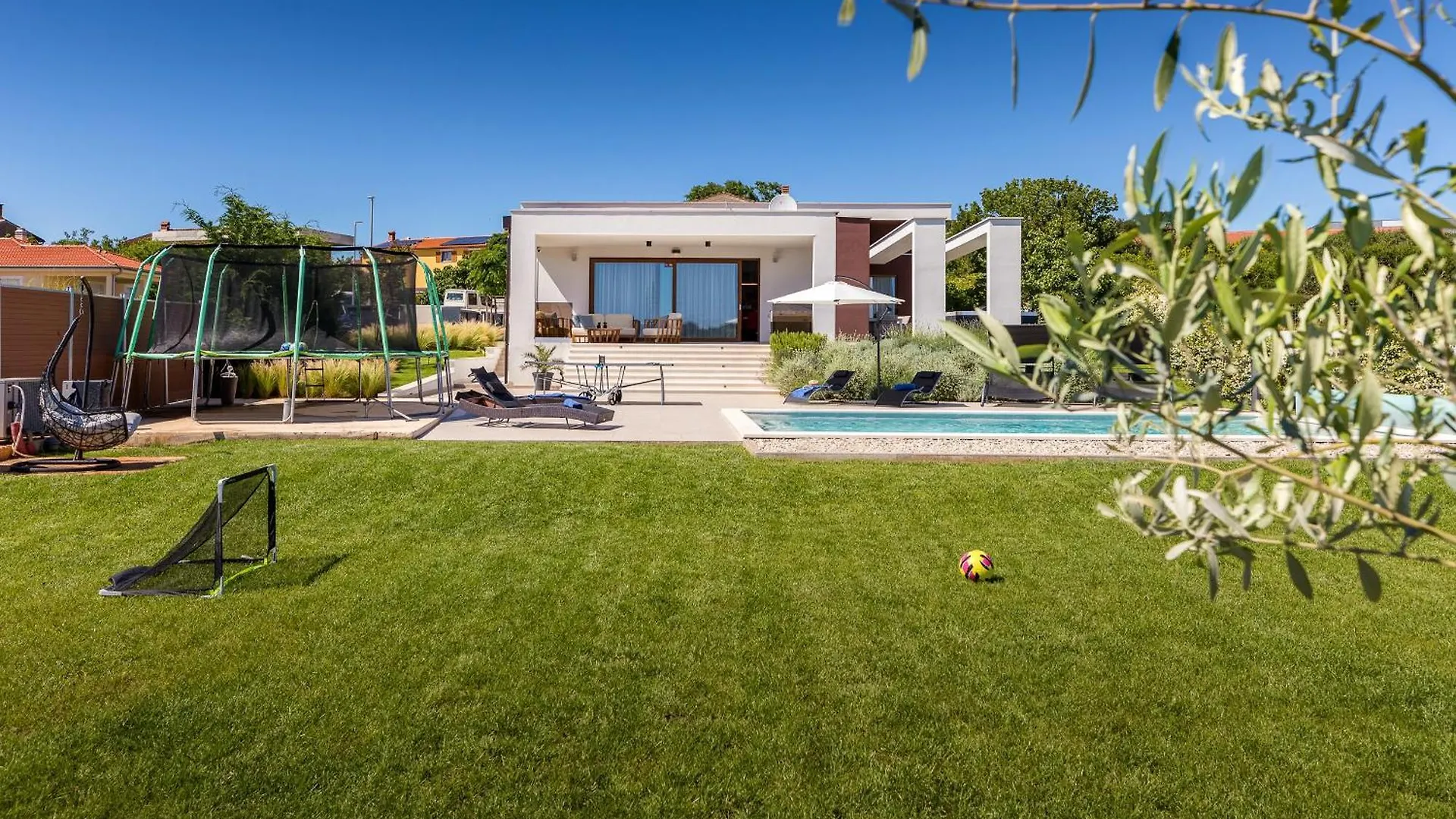 Villa Grofica, New House, Heated Pool, Jacuzzi, Playgroung & Bbq, Near Beaches, Pula - Istria