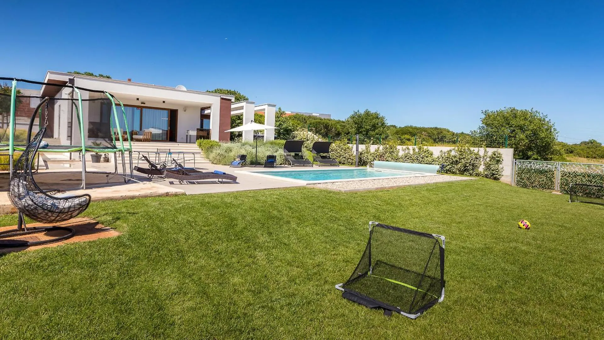 Villa Grofica, New House, Heated Pool, Jacuzzi, Playgroung & Bbq, Near Beaches, Pula - Istria