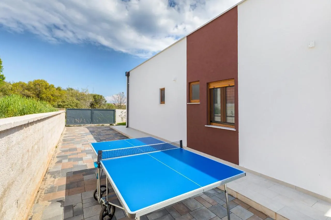 Villa Grofica, New House, Heated Pool, Jacuzzi, Playgroung & Bbq, Near Beaches, Pula - Istria