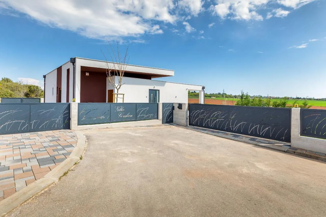 Villa Grofica, New House, Heated Pool, Jacuzzi, Playgroung & Bbq, Near Beaches, Pula - Istria